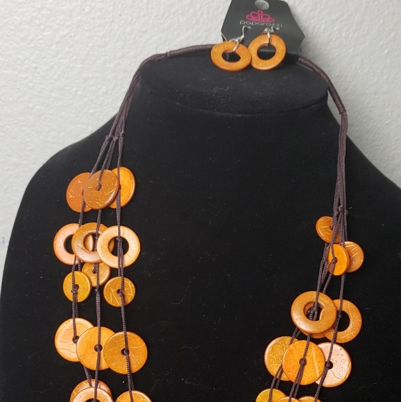 Necklace - Picture 2 of 2